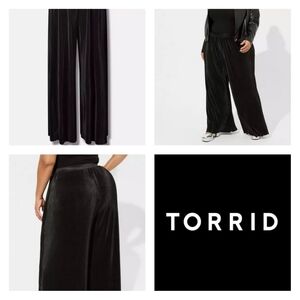 Torrid Pull On Wide Leg Plisse Pants (Size Torrid 3 Tall)